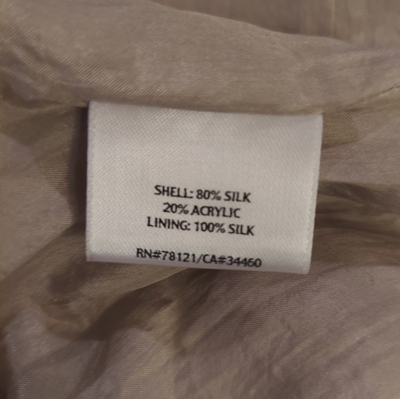 Eileen Fisher silk quilted champagne lightweight coat - Picture 10 of 10